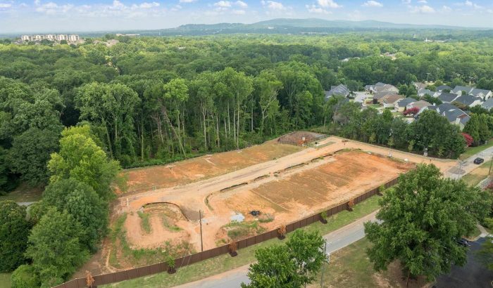 1569500-B4BB480C-E021-458F-AE23-125C2643AEC6